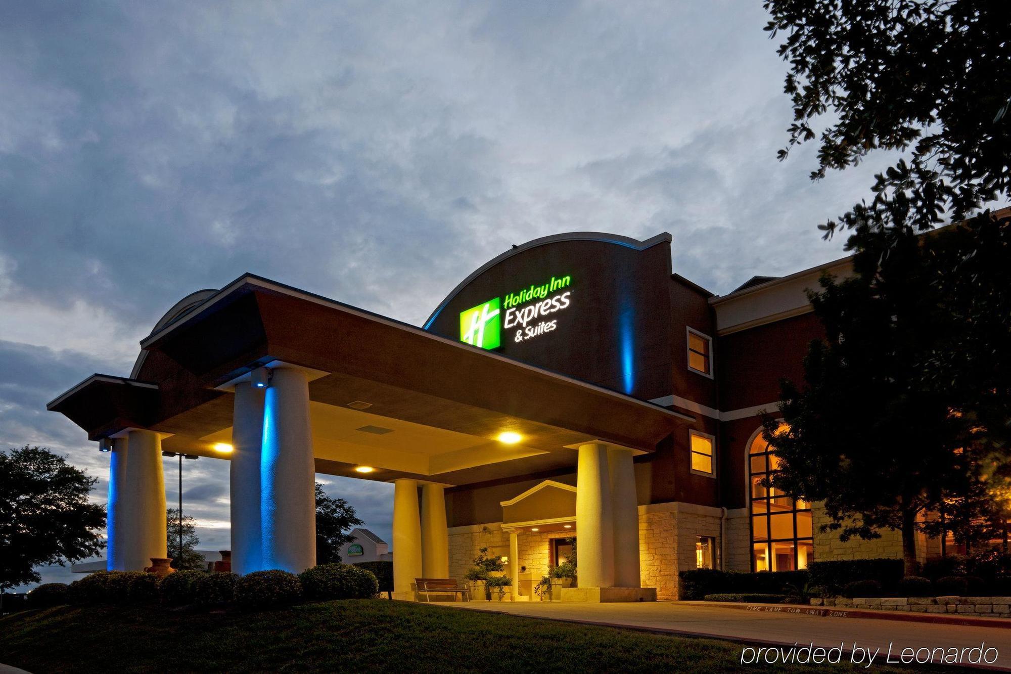 Holiday Inn Express & Suites Cedar Park Zewnętrze zdjęcie